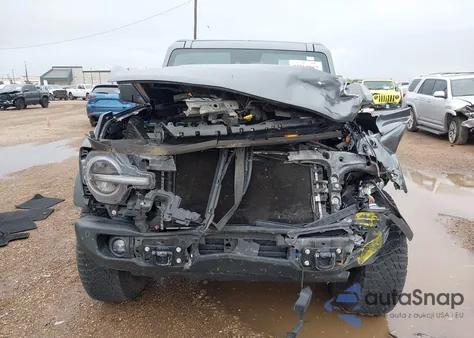 2023 Ford Bronco Badlands z USA, uszkodzony, nr VIN 1FMEE5DP1PLB66284